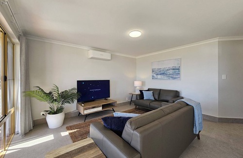 Kalbarri Villa | Pelican Shore Villa 1- Kalbarri WA