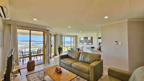 Kalbarri Apartment | Pelican Shore Villa 5 - Kalbarri WA