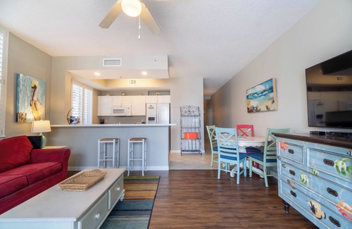 Fort Walton Beach Condo | Pelikana Lanai |Steps away from the Lazy River!