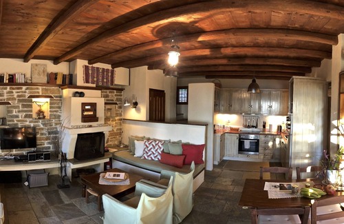 South Pelion Villa | PELION HOMES | Villa DIONI relax in a peaceful villa w/a small cooling pool