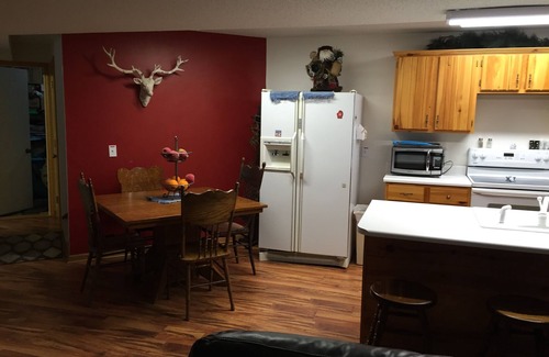 Pella House | Pella & Red Rock Lake