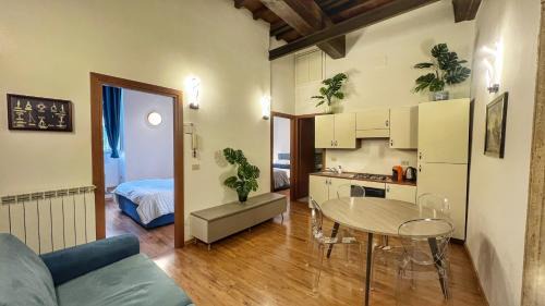 Rione VI Parione Apartment | Pellegrino 86 apartments - 101 Flat in Rome