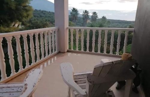 Raches Villa | Peloponnese Guesthouse 12pax