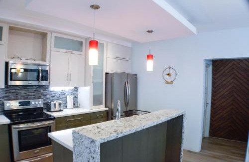 Glencoe Apartment | Pen Manor Modern 2 Bedroom Apartment