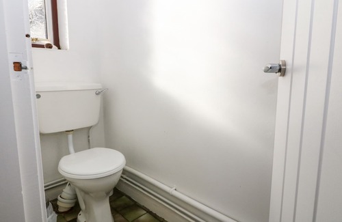 Llanfachraeth Cottage | PEN YR ORSEDD COTTAGE, family friendly in Llanfachraeth