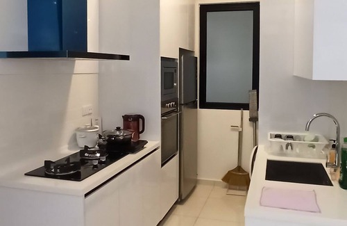 George Town Condo | Penang Georgetown family couple staycation holiday home Beacon suite deal Komtar