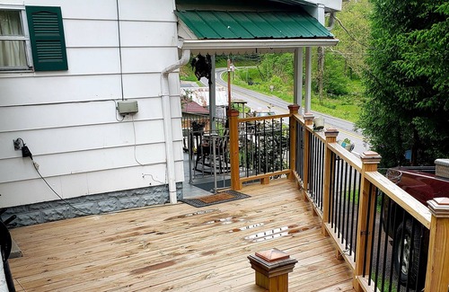 Pence Springs House | Pence springs riverview