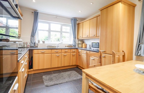 Colwyn Bay Cottage | PENCRAIG, family friendly, character holiday cottage in Rhos-On-Sea