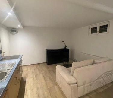 Holzen Apartment | Pendler Montagewohnung