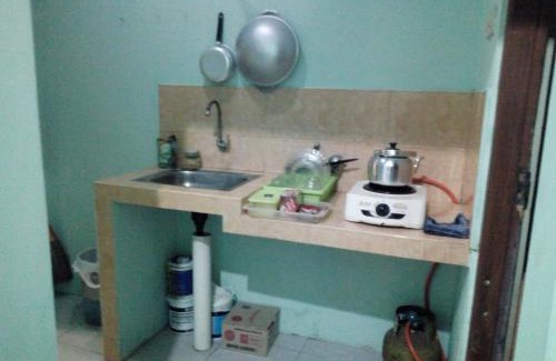 Pleret House | Pendopo Kayuwanan Syariah Near Terminal Giwangan