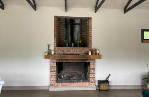 Nottingham Road House | Penfield - The Poolhouse