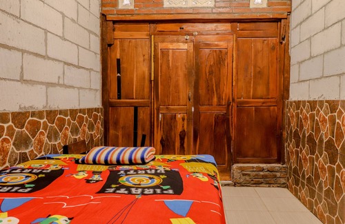 Wonosari House | Penginapan Joko Samudro