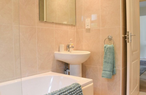 Kenton Cottage | Penhayes View is the perfect base for five guests to explore the Devon beaches, cycle alongside the