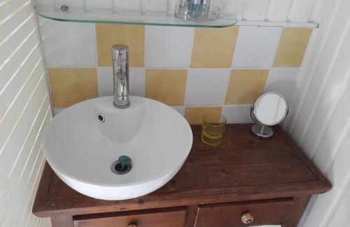 Capestang Bed & Breakfast | Peniche Caroline