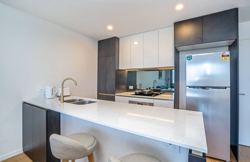 Surfers Paradise Apartment | Peninsular GoldCoast