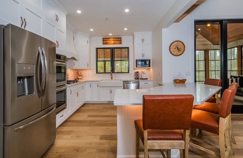 Blakeslee House | Penn Cove Dreams | Beautiful Lake Access Home!