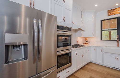 Blakeslee House | Penn Cove Dreams | Beautiful Lake Access Home!