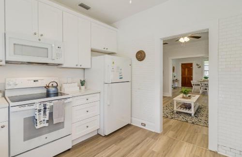 Lakeland House | Pennsylvania Bungalow - Historic Home in Downtown Lakeland