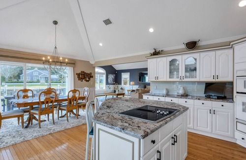 Hampton Bays House | Penny Lane Hamptons cozy getaway