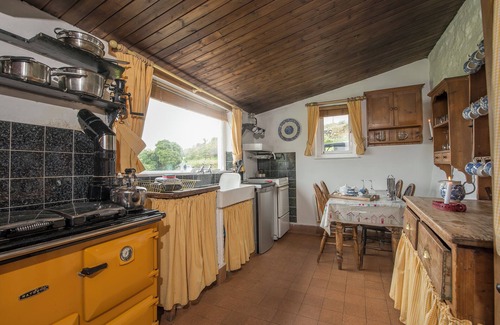 Goodwick Cottage | Penrhyn, Holiday Cottage Strumble Head, Sleeps 6, 3 bedrooms, bathrooms