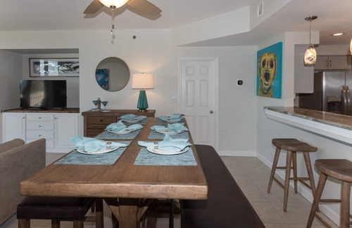 Pensacola Beach Condo | Pensacola Beach Haven - Upscale and Comfortable, Pool - Direct Gulf View -SRT202