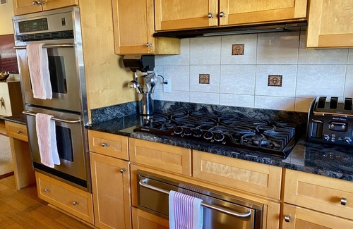 Toilla Segunda House | Pensacola Beach.2 min walk to the gulf on paved path.5 Bed/4 BathSleeps 16