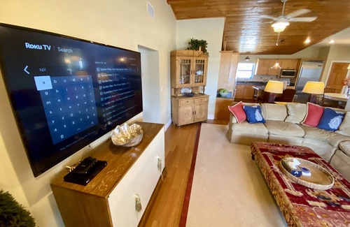 Toilla Segunda House | Pensacola Beach.2 min walk to the gulf on paved path.5 Bed/4 BathSleeps 16