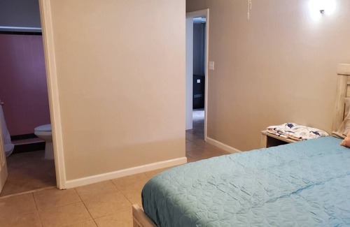 West Pensacola House | Pensacola Home 3 BR & 2 BA & Ping Pong table, kitchen & laundry, yard for Pets.