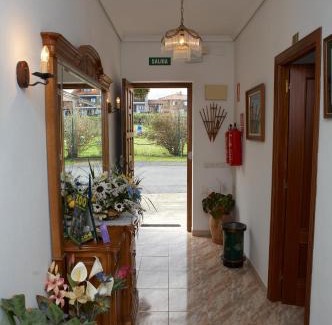 Alfoz de Lloredo House | Pensión Isabel