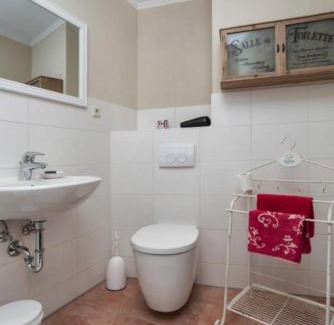 Zschieren Apartment | Pension Adele - Ruhig, direkt am Elberadweg & Badesee mit Balkon