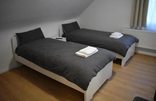 Großengstingen House | Pension Bären
