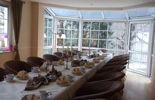 Ortslage Trotha House | Pension & Café Am Krähenberg