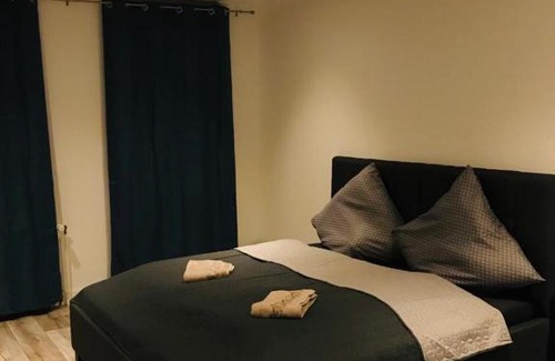 Neustrelitz House | Pension Cherie