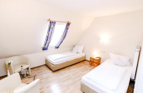 Monheim Bed & Breakfast | Pension Ferber