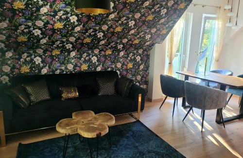 Oberhof House | Pension & Ferienwohnung Oberhof 810 M