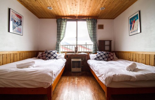 Hirafu House | Pension Full Note