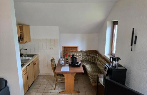 Herrischried House | Pension Hauber - Rehbergblick mit Balkon