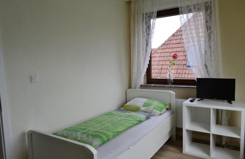 Buende House | Pension Highway Bünde