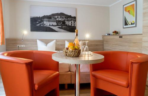 Barenfels House | Pension Hotel Sartor