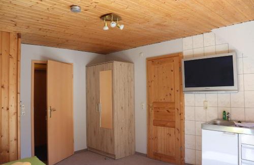 Freiberg West House | Pension Hubertushof Monteurunterkunft