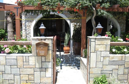 Ios Town House | Pension Irini-Vicky