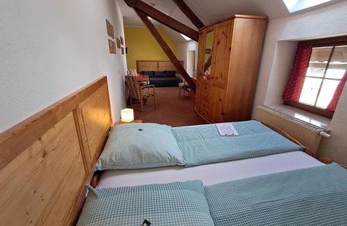 Salomonsborn House | Pension Kronenburghof