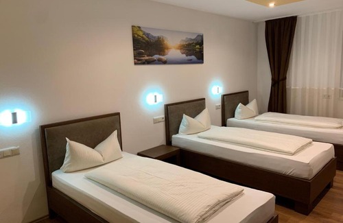 Giebelstadt Bed & Breakfast | Pension Leona