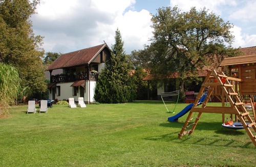 Burg-Dorf House | Pension Lukask