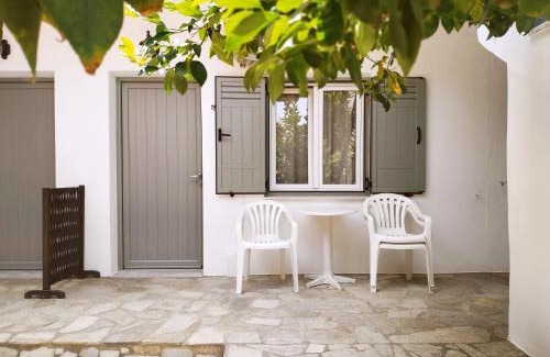Skiathos House | Pension Nikolas