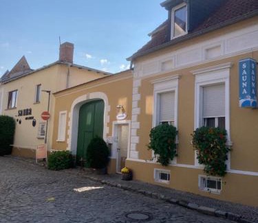 Calbe House | pension & sauna AM LORENZ