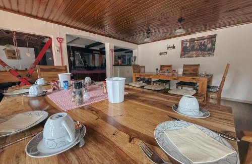 Oberstaufen House | Pension Schihütte
