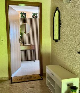 Haeusern Apartment | Pension Schmidt - Wipfelblick - Voll ausgestattetes Loft Apartment