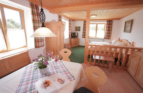 Weyarn House | Pension Schweizerhaus