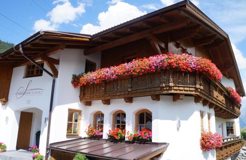 Sankt Anton am Arlberg House | Pension Strolz